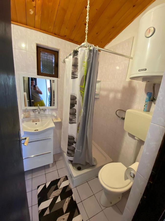 Apartmani Ines 玛里纳 外观 照片